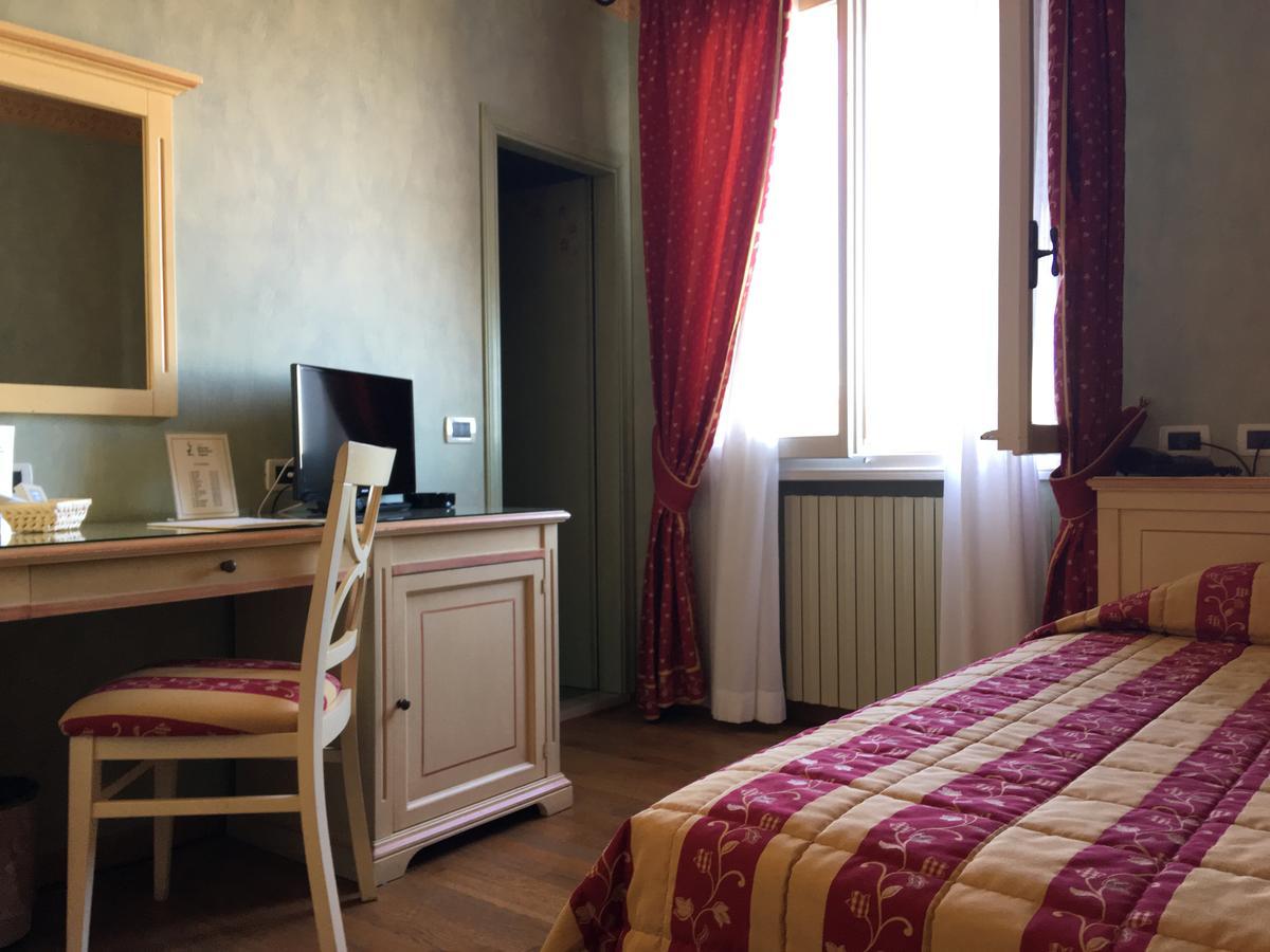 Albergo Sapori تول المظهر الخارجي الصورة