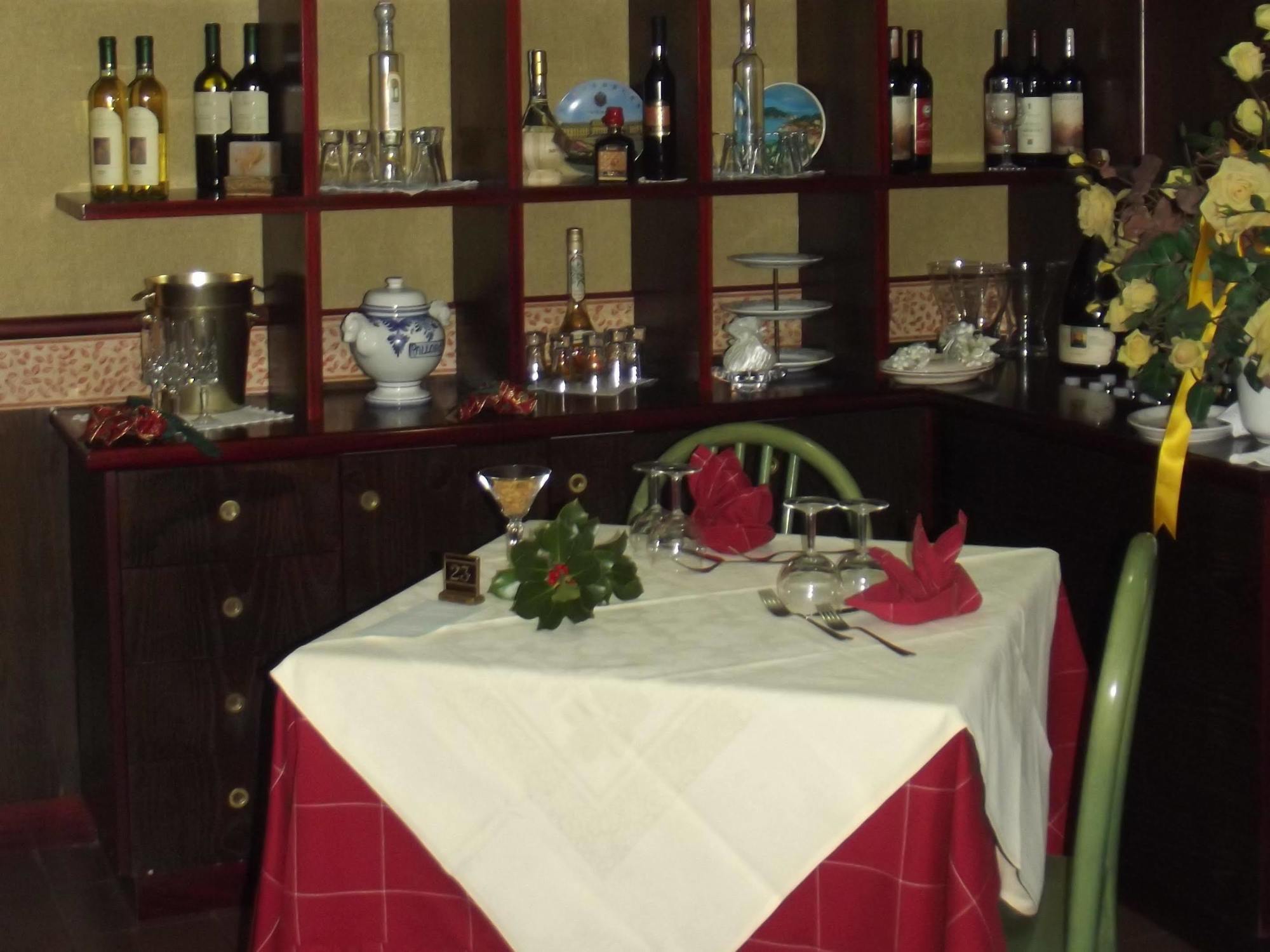 Albergo Sapori تول المظهر الخارجي الصورة