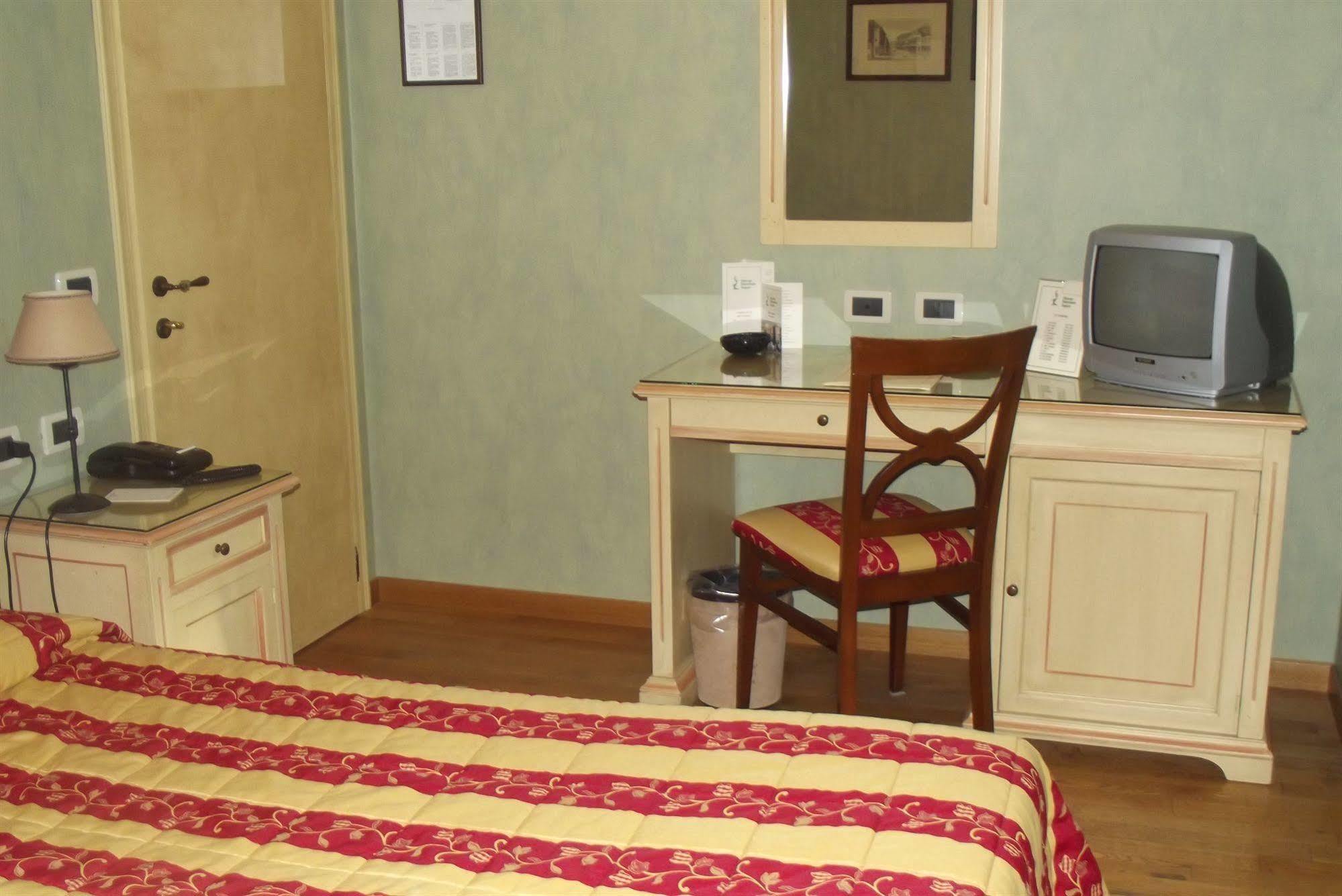 Albergo Sapori تول المظهر الخارجي الصورة