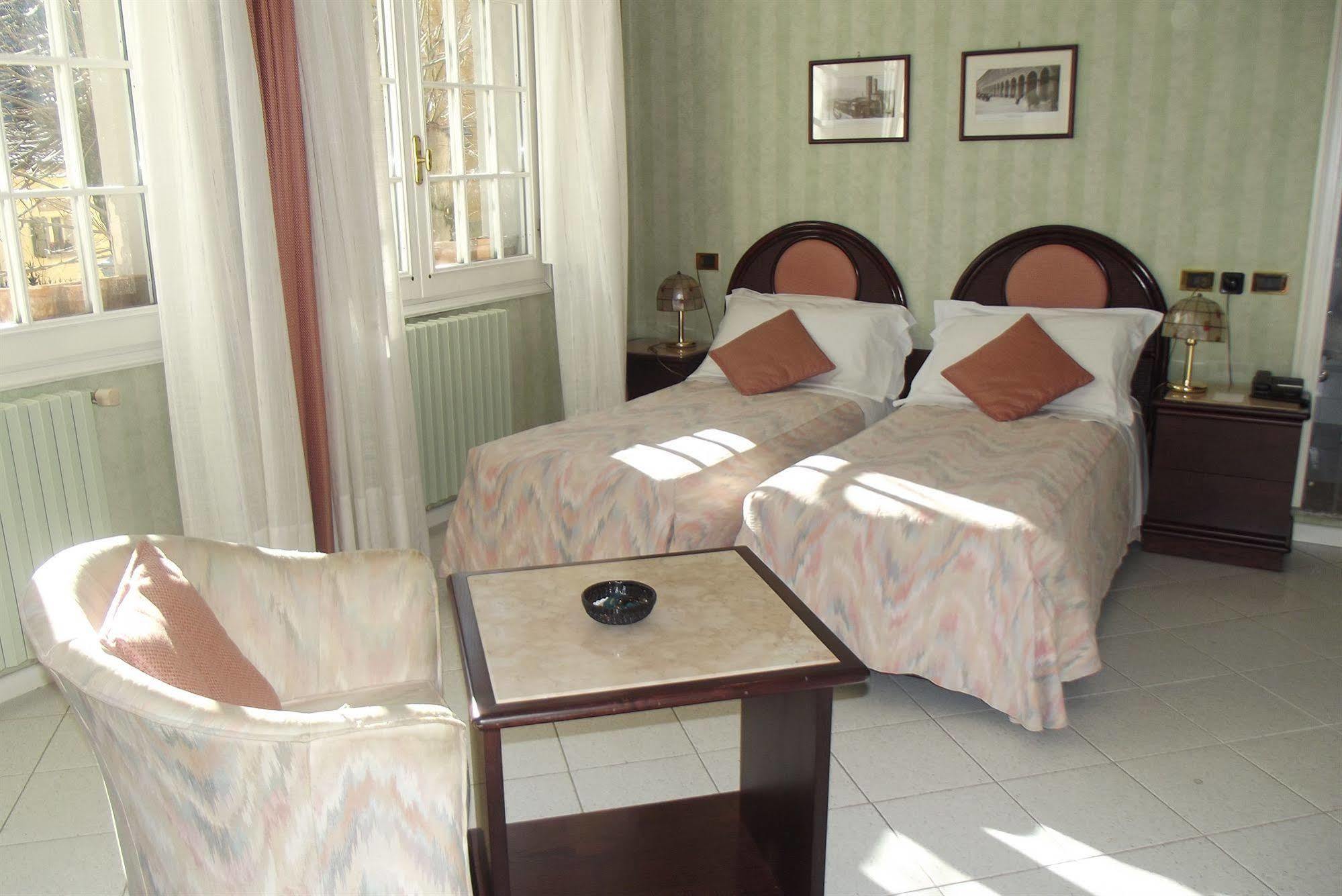 Albergo Sapori تول المظهر الخارجي الصورة