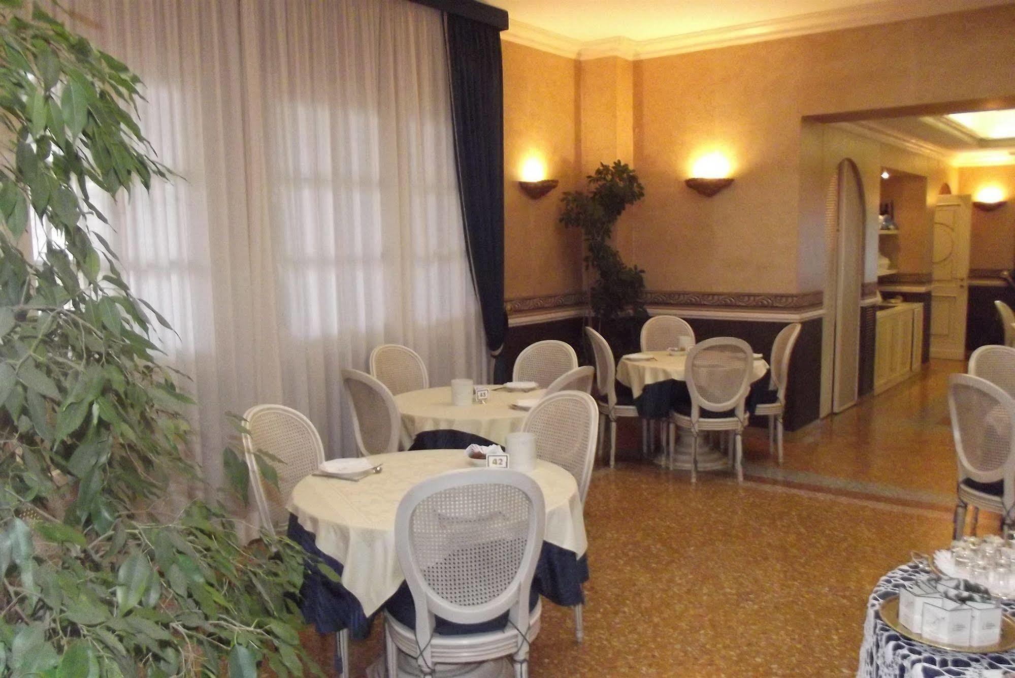 Albergo Sapori تول المظهر الخارجي الصورة