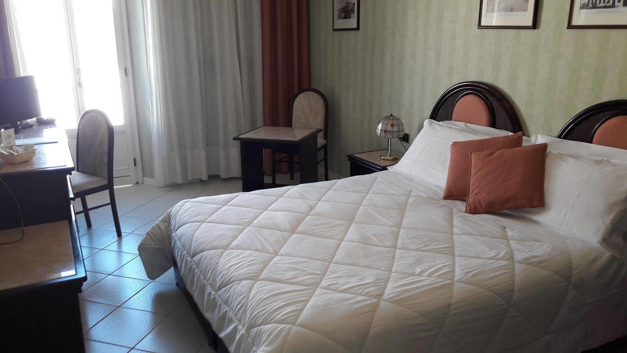 Albergo Sapori تول المظهر الخارجي الصورة
